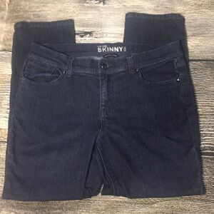 Low rise dark wash skinny leg jeans 8 ny & company